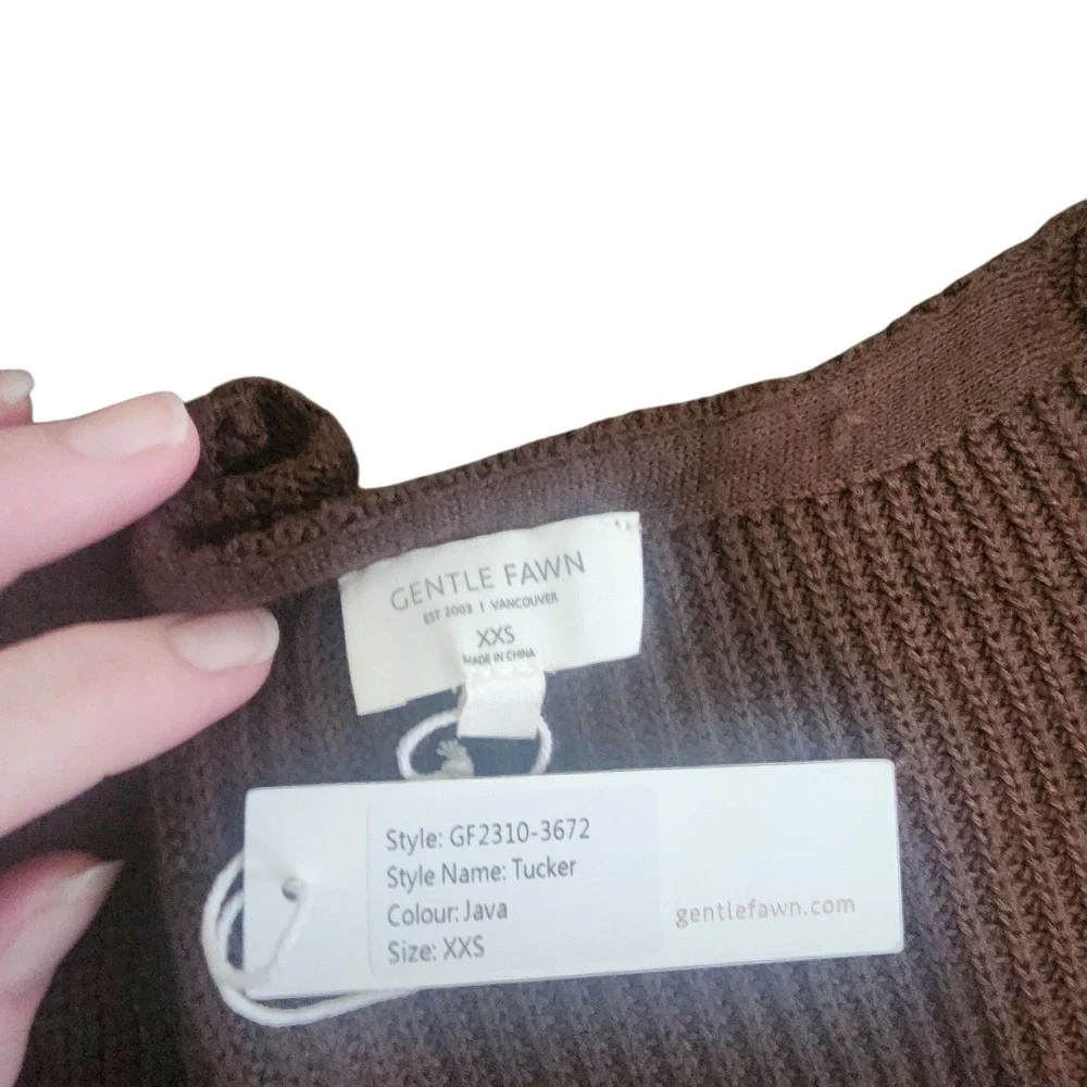 Gentle Fawn classic neck